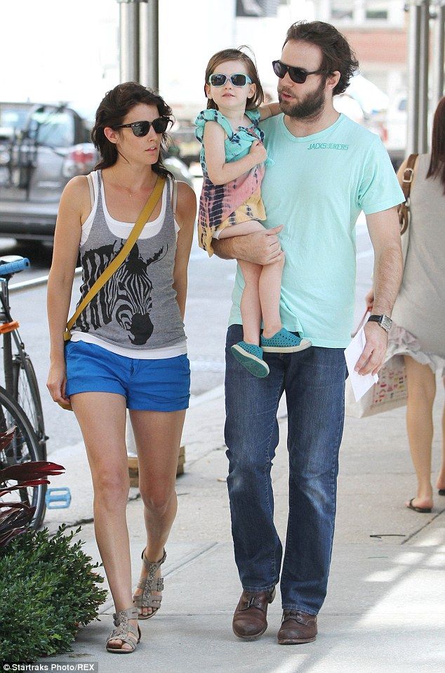 Taran Killam and Cobie Smulders with Shaelyn