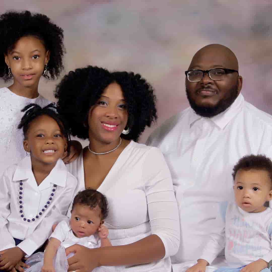 Kiyamma Griffin with his family.