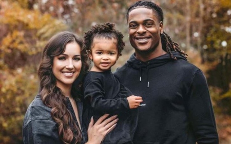 pic of Devanne Villarreal with her husband, Devante Adams and their dauther, Daija.
